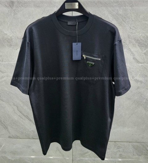 [국내배송] 프*다 포켓 로고  반팔 티셔츠