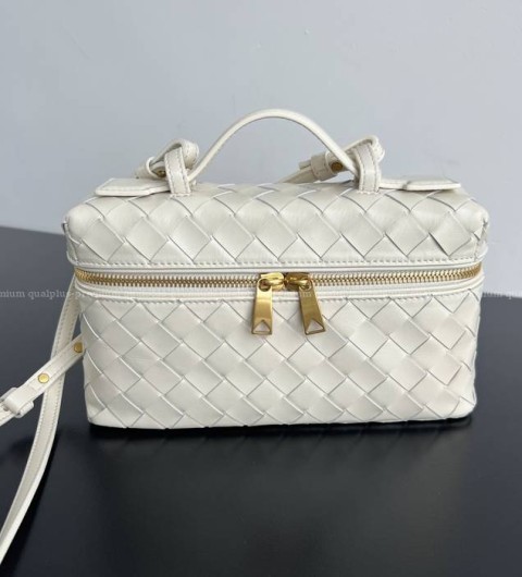 보테가베네타 789109 스트랩 베니티 케이스 핸드백