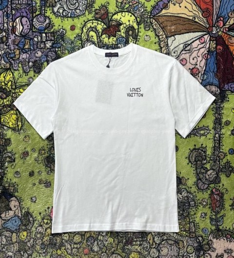 루이비통 로고 반팔티셔츠