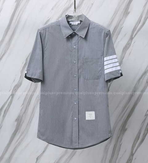 [국내배송] 톰*라운 4바 스트라이프 삼브레이 반팔셔츠