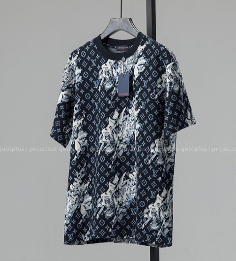 [국내배송] 루*비통  자카드 태피스트리 모노그램 티셔츠