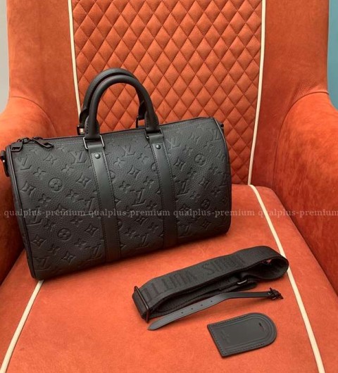 루이비통 M22765 키폴 반둘리에 35 남성용