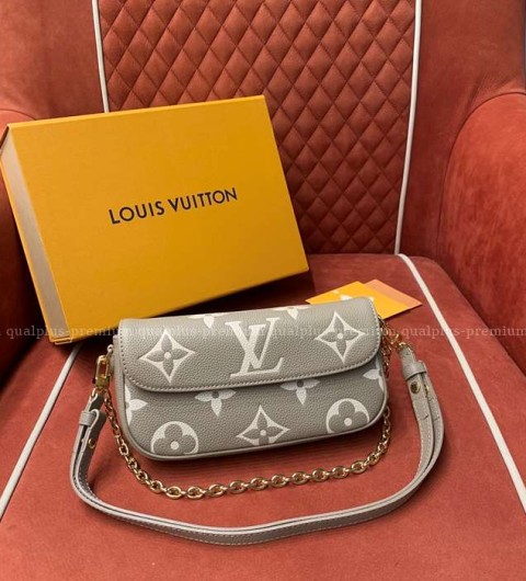 루이비통 M82211 월릿 온 체인 아이비 숄더백