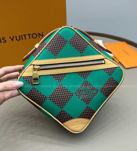 루이비통 N40563 체스 메신저백