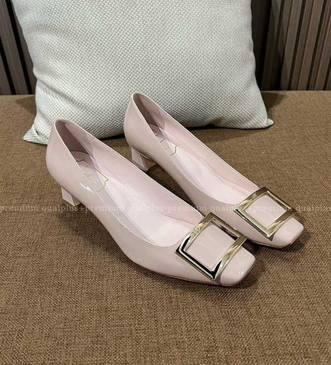 로저비비에 트럼펫 메탈 버클 펌프스 4.5cm 여성용