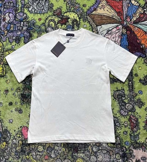 루이비통 로고 반팔티셔츠