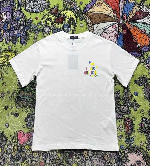 루이비통 로고 반팔티셔츠