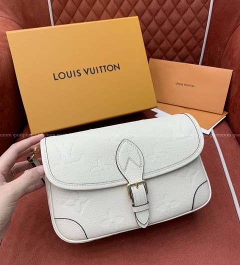 루이비통 M46388 다이앤 숄더백