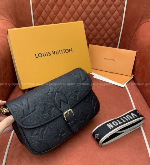 루이비통 M46386 다이앤 숄더백