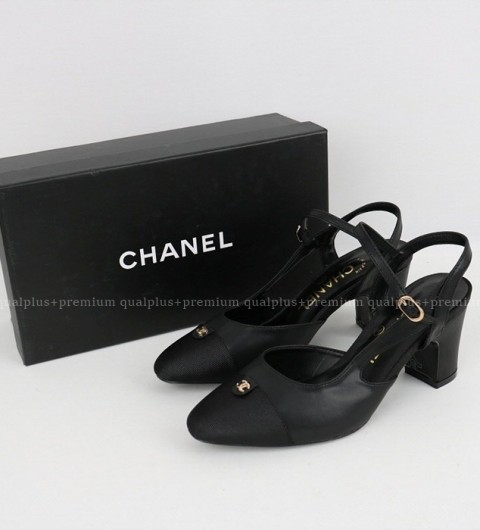 [국내배송] 샤* 8240 블랙 금장 스트랩 슬링백 펌프스