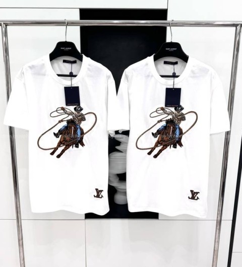 루이비통 그래픽 엠브로이더드 코튼 반팔티셔츠