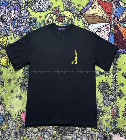 루이비통 로고 반팔티셔츠