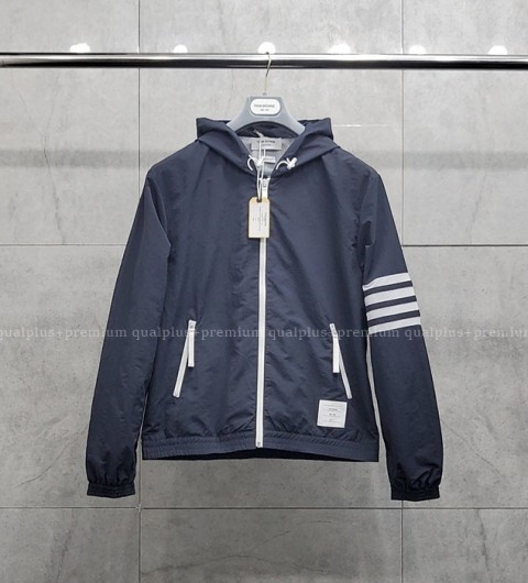 [국내배송] 톰*라운 립스탑 메쉬 사선완장 바람막이 자켓