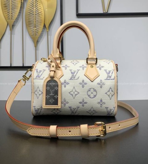 루이비통 M24709 스피디 반둘리에 20