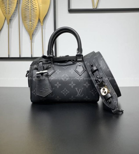 루이비통 M46970 스피디 반둘리에 18 남성용