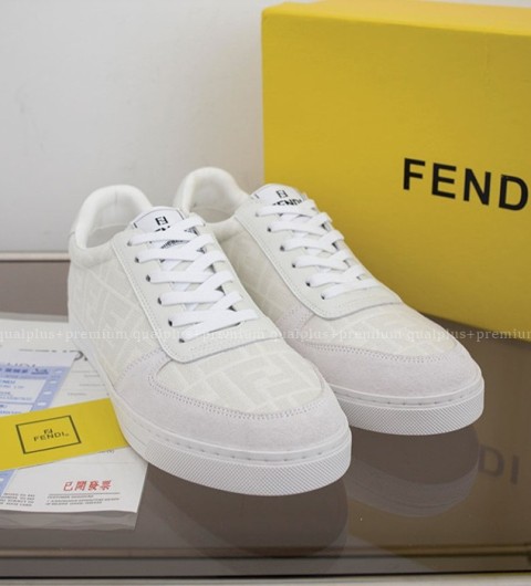 [국내배송] 펜* FF 자카드 스니커즈