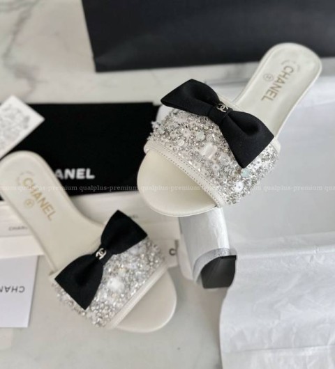 샤넬 24S 리본 크리스탈 슬리퍼 여성용