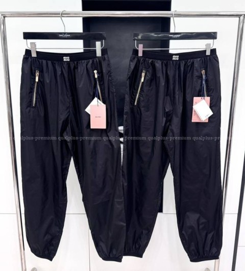 미우미우 조깅 팬츠