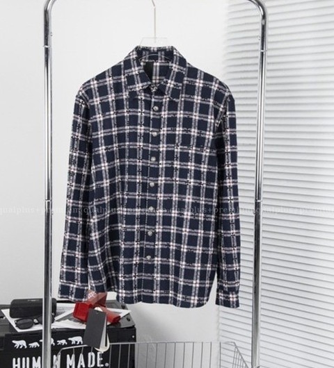 [국내배송] 크*하트 십자가 패치 버튼 자가드 체크셔츠