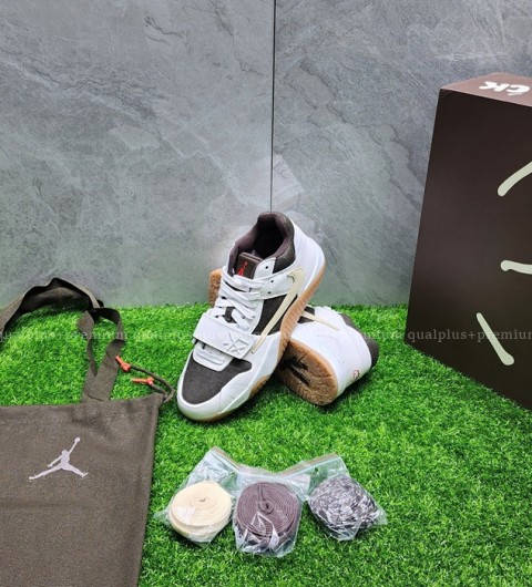 [국내배송] 트래비스 스* x 조던 점프맨 잭