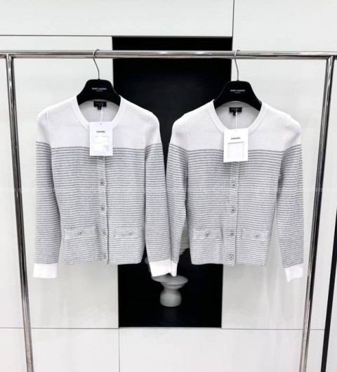 샤넬 24A 스트라이프 라운드 가디건 여성용