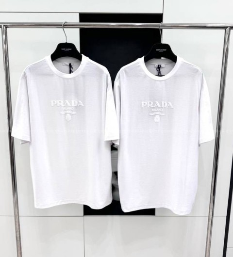 프라다 로고 반팔티셔츠