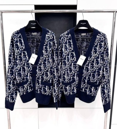 디올 오블리크 가디건