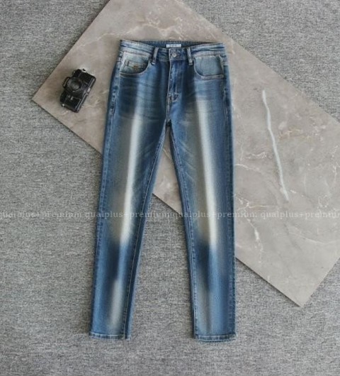 [국내배송] 프*다 골드파츠 로고 스판 데님진