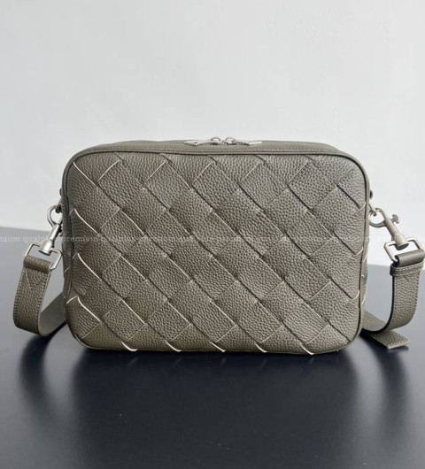 보테가베네타 755925 인트레치아토 카메라백 남성용