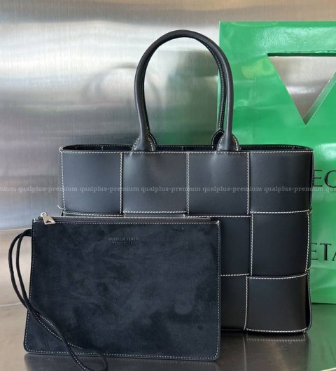 보테가베네타 756682 아르코 토트백 미듐