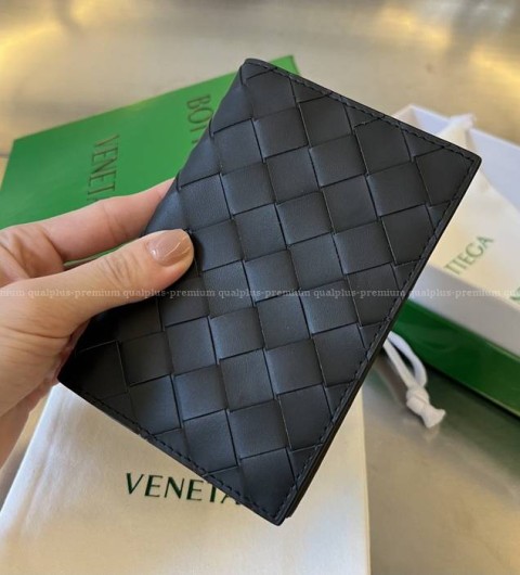 보테가베네타 607482 여권 케이스 지갑 남녀공용