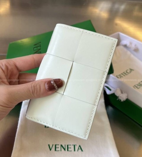 보테가베네타 649602 카세트 플랩 카드 케이스 지갑 남녀공용