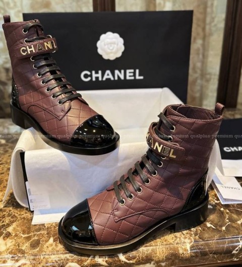 샤넬 23A 레이스업 부츠 여성용