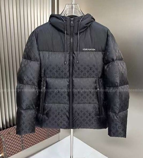 [국내배송] 루*비통 모노그램 로고 레더 후드 패딩