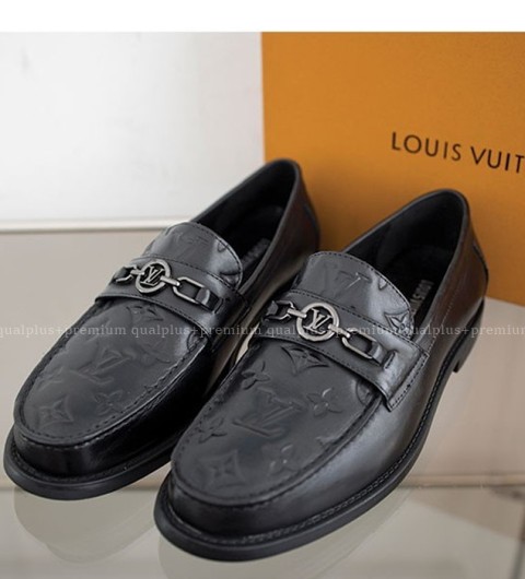 [국내배송] 루*비통 남성 모노그램 플랫 로퍼