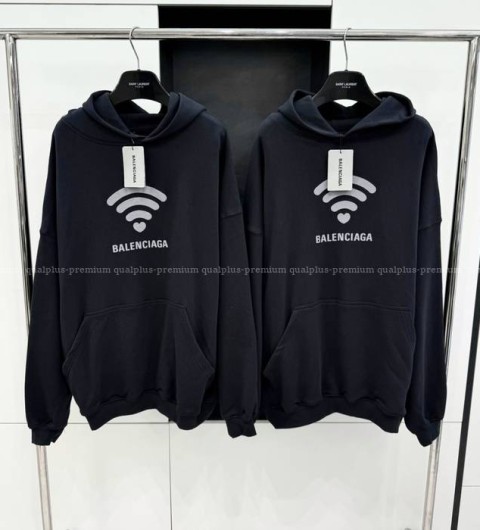 발렌시아가 러브 후드티셔츠