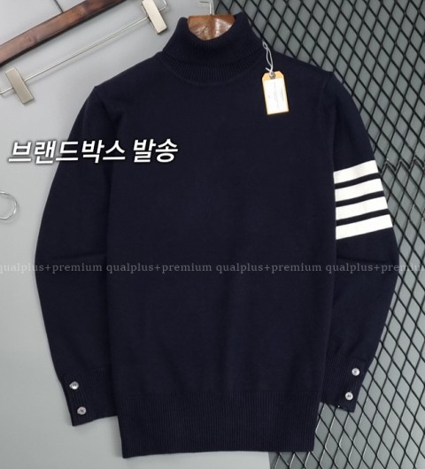 [국내배송] 톰*라운 사선완장  터틀넥 매리노 울니트