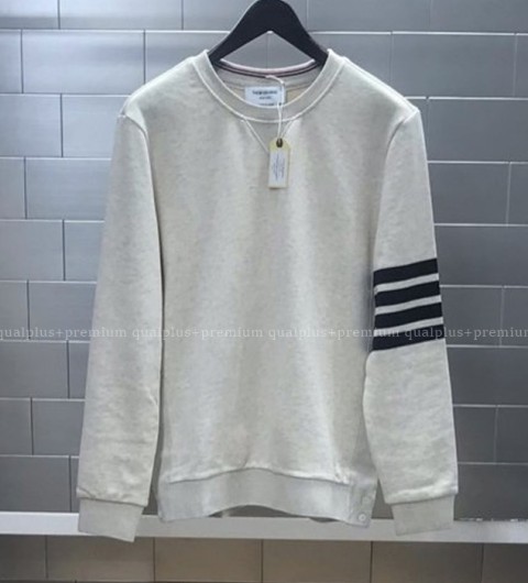 [국내배송] 톰*라운 사선완장 스웻맨투맨