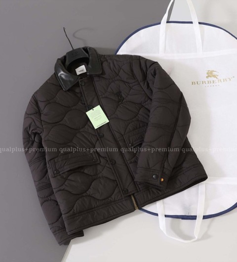 [국내배송] 버*리 TB칠톤 퀄팅자켓
