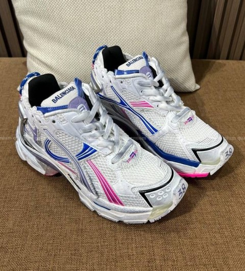 발렌시아가 러너 스니커즈 남녀공용