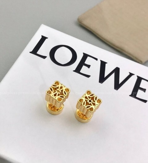 [국내배송] 로*베 아나그램 로고 이어링