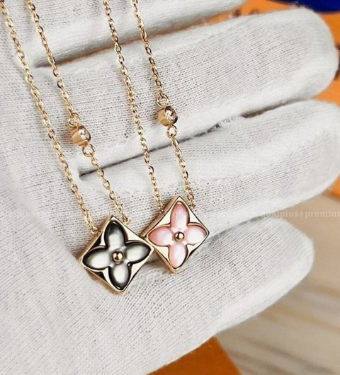 [국내배송] 루*비통 컬러 블라썸 BB 스타 펜던트 (2color)