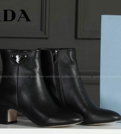 [국내배송] 프*다 가죽 부티  앵글부츠