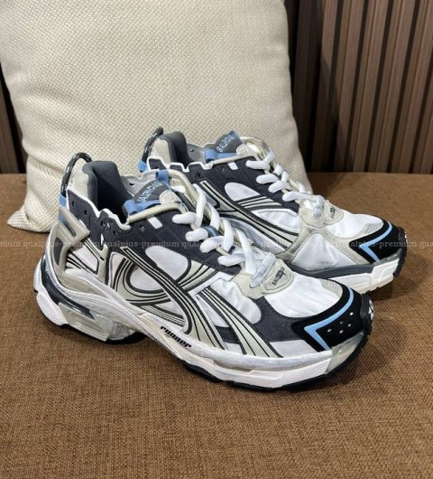 발렌시아가 러너 스니커즈 남녀공용