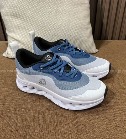 로에베x온 러닝 콜라보 클라우드 틸트 스니커즈 남녀공용