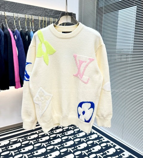 [국내배송] 루*비통 빅로고 멀티 모노그램 자카드 스웨터 니트