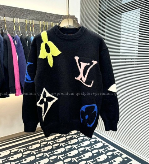 [국내배송] 루*비통 빅로고 멀티 모노그램 자카드 스웨터 니트