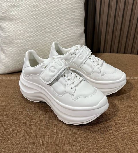 구찌 웨이브 웨지 스니커즈 여성용