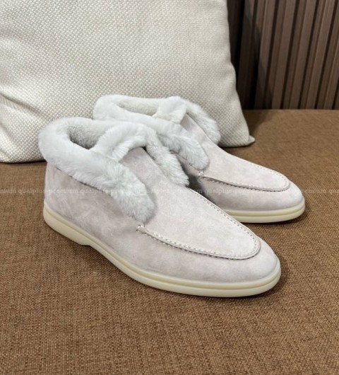 로로피아나 오픈 워크 로퍼 여성용