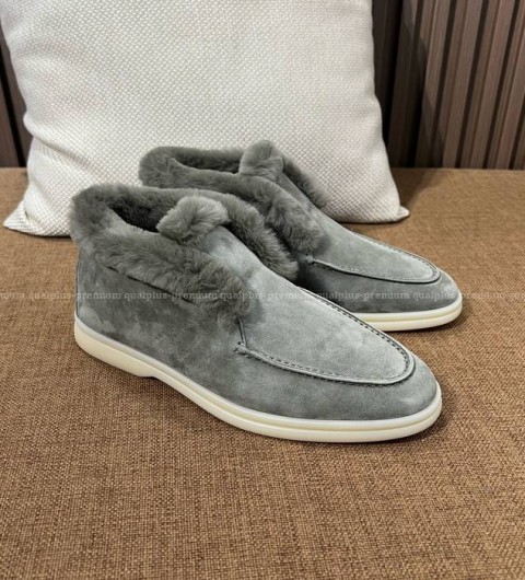 로로피아나 오픈 워크 로퍼 여성용